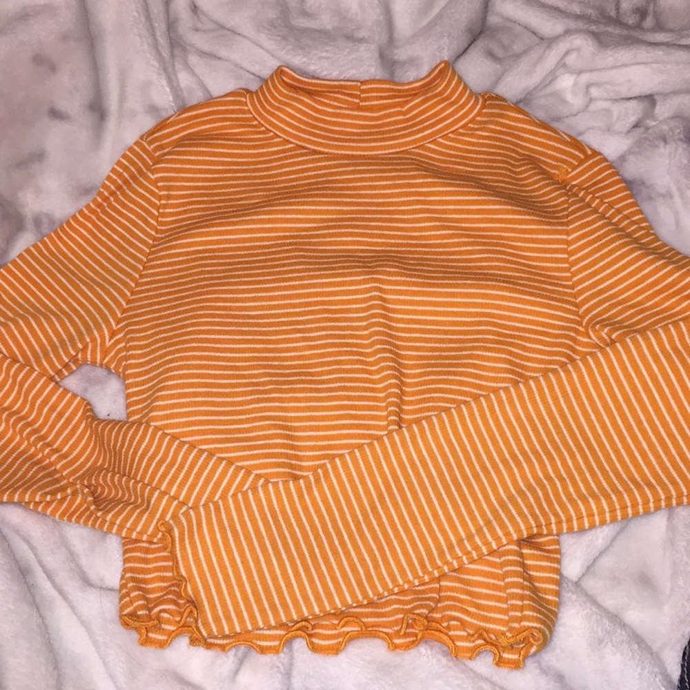 Stripped turtle neck